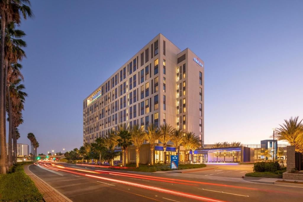 Discover The Viv Hotel, Anaheim, a Tribute Portfolio Hotel – Your Ultimate Stay in Anaheim