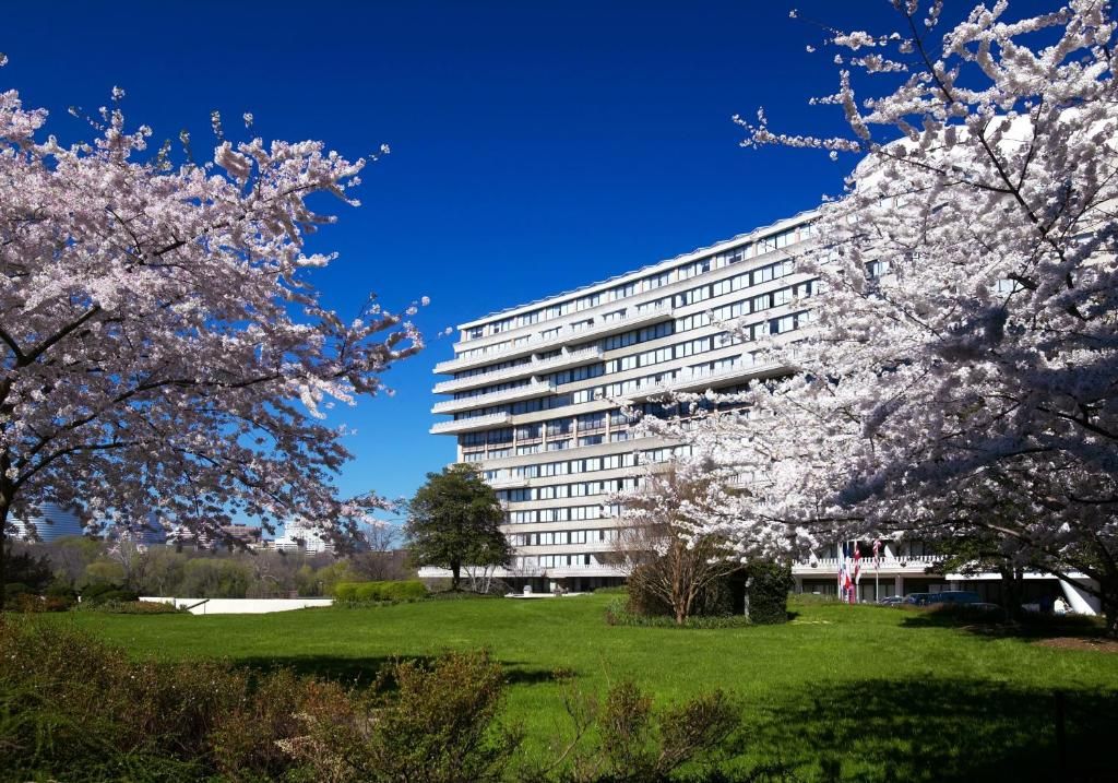 The Watergate Hotel Georgetown: Experience Unmatched Luxury in Washington, DC
