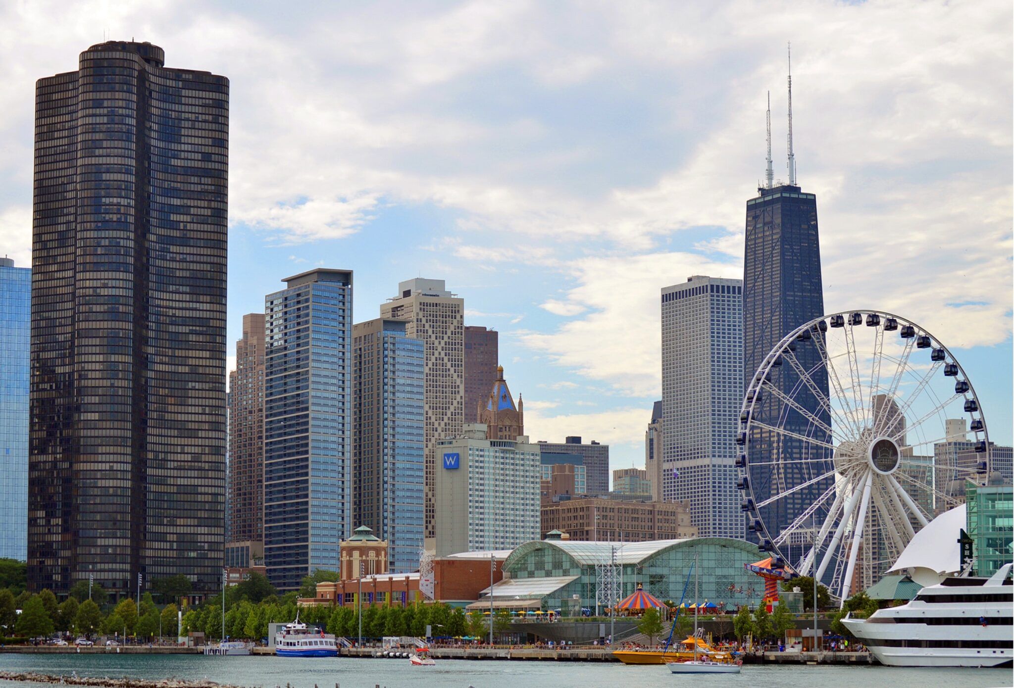 Navy Pier Adventure: Discover Chicago’s Iconic Waterfront with The Monroe Hotels