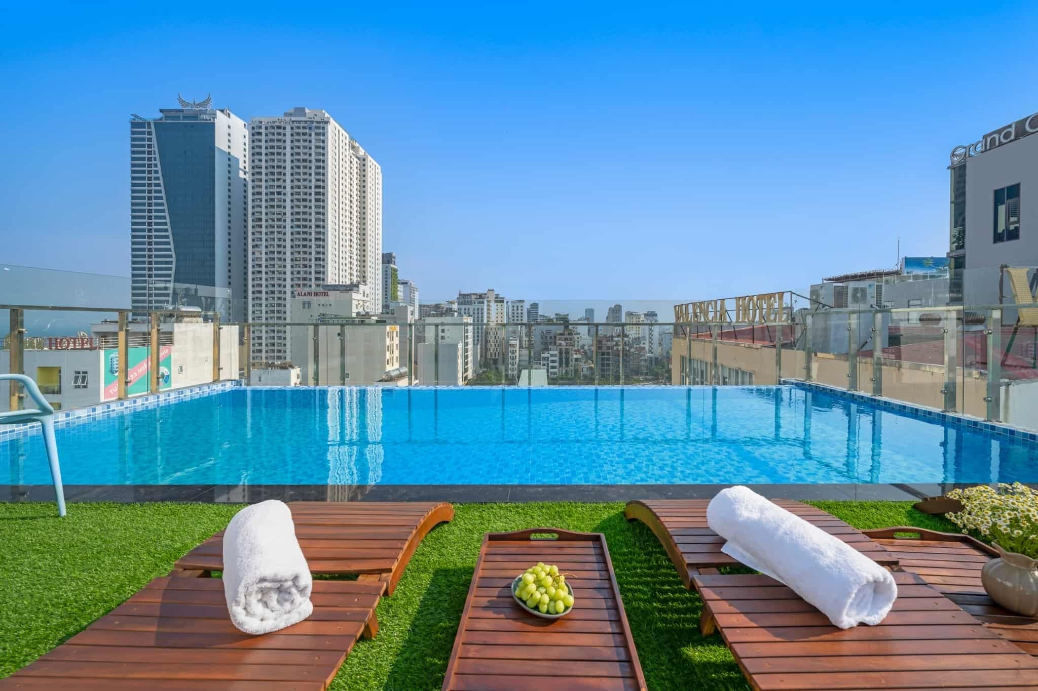 Sea Near Me Hotel: Your Perfect Beach Getaway Awaits