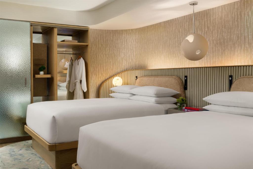 Andaz Miami Beach, By Hyatt: The Ultimate Luxury Getaway in Miami