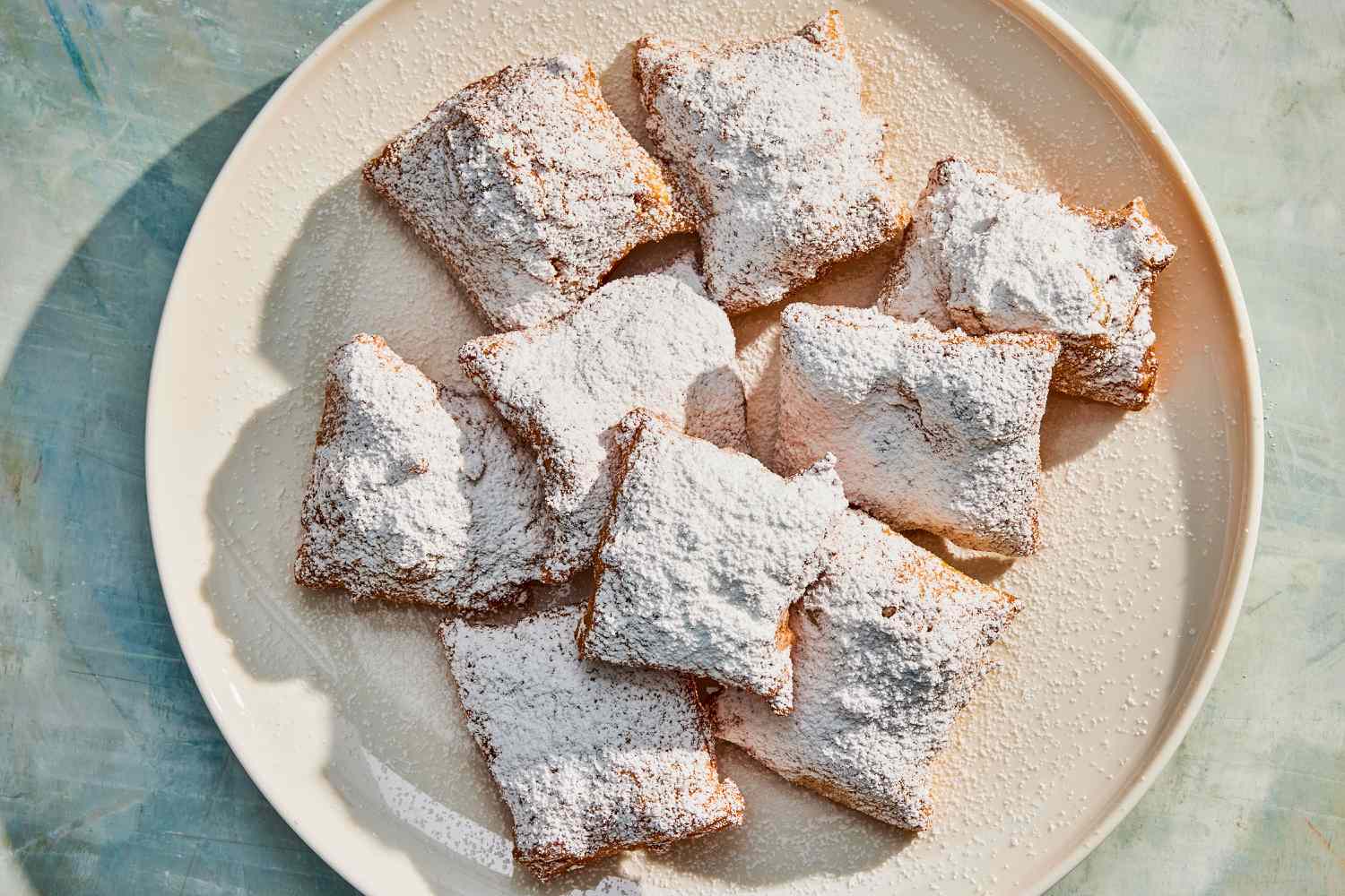 Beignets: The Ultimate Sweet Treat of the United States – A Deep Dive with The Monroe Hotels