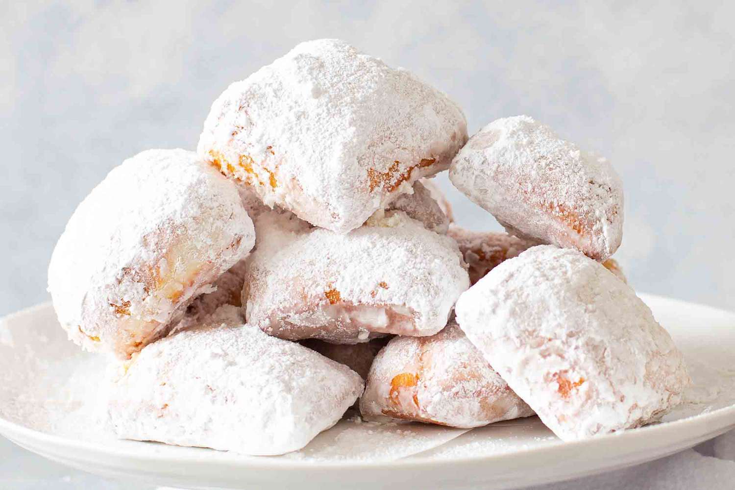 Beignets: The Ultimate Sweet Treat of the United States – A Deep Dive with The Monroe Hotels