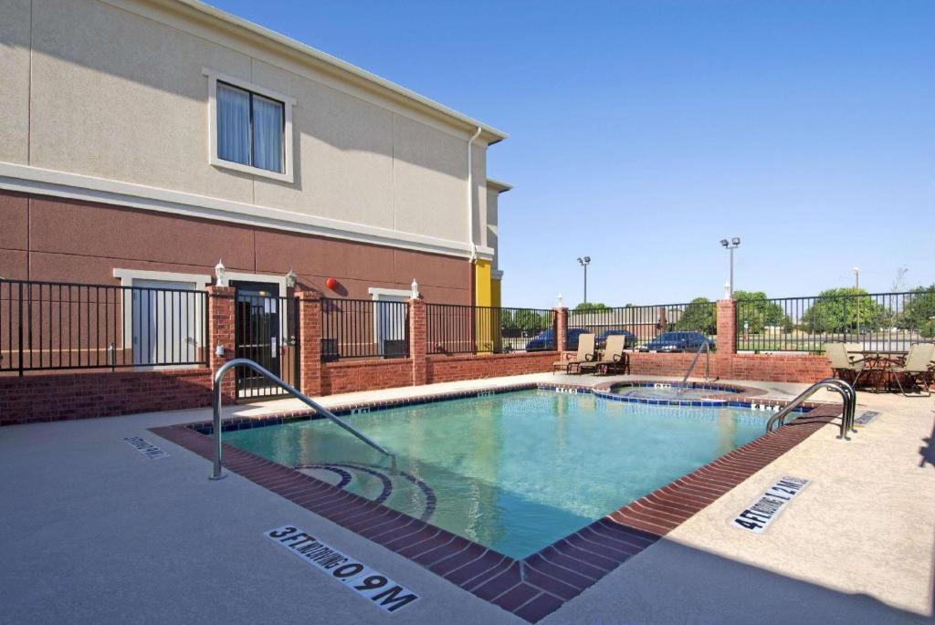 Best Western Littlefield Inn &#038; Suites: Your Ultimate Stay in Littlefield, Texas