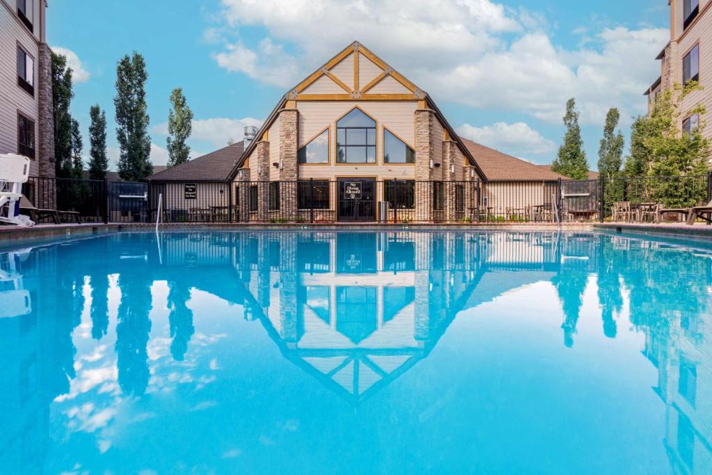 Best Western PLUS Bryce Canyon Grand Hotel: Your Ultimate Bryce Canyon Adventure Awaits