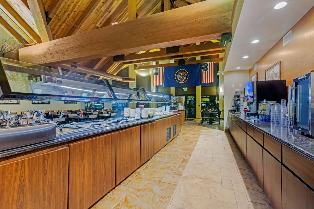 Best Western PLUS Bryce Canyon Grand Hotel: Your Ultimate Bryce Canyon Adventure Awaits