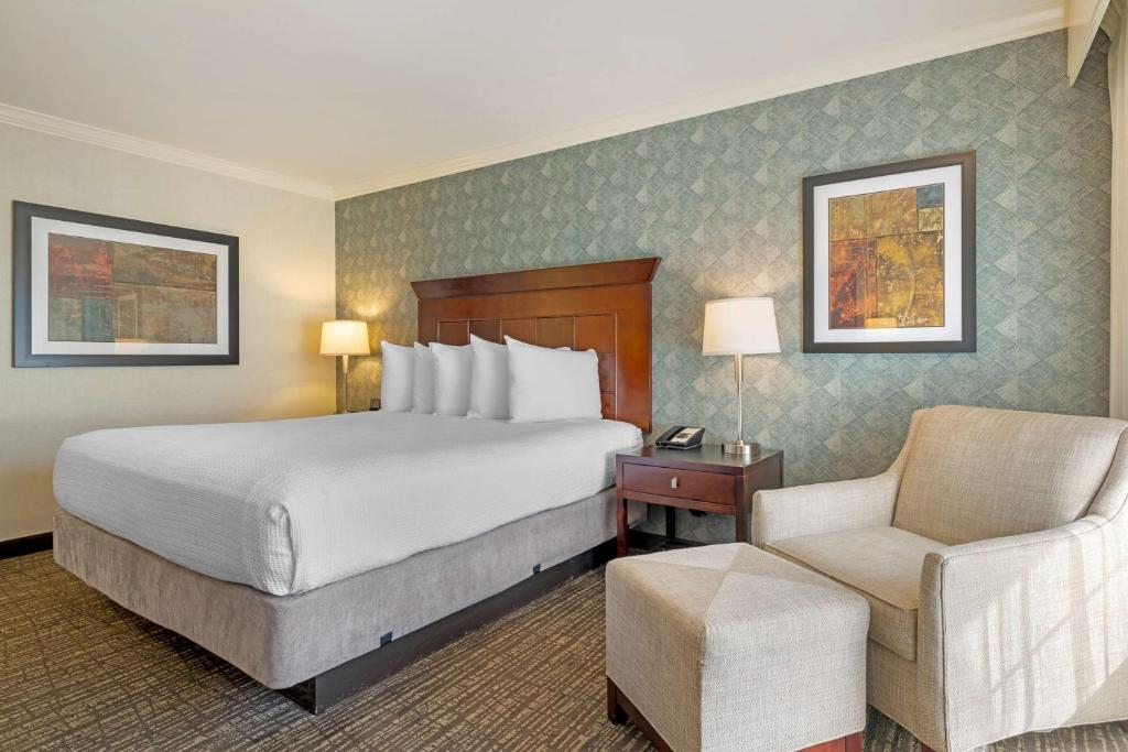 Best Western Plus Carriage Inn: Your Ultimate Stay in Sherman Oaks, California