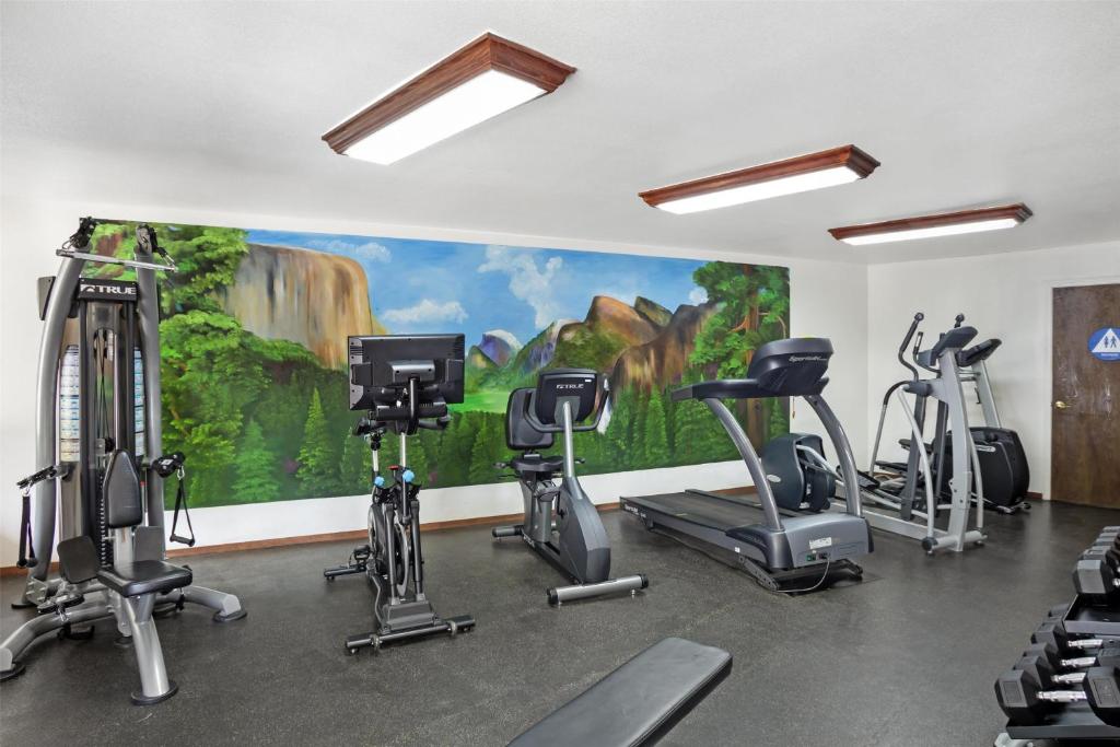Best Western Plus Yosemite Gateway Inn: Your Ultimate Getaway Destination Near Yosemite National Park