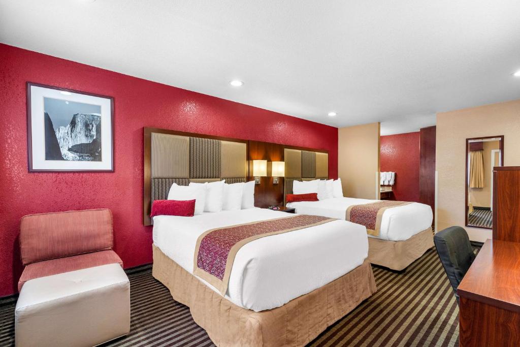 Best Western Plus Yosemite Way Station: Your Ultimate Getaway to Adventure and Comfort