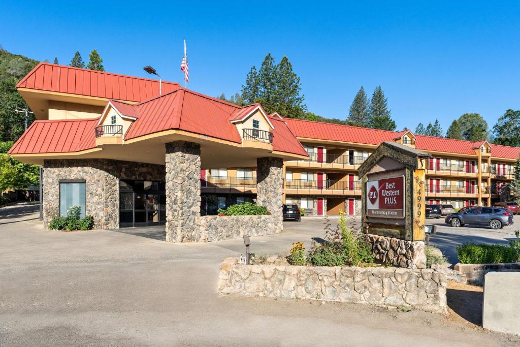 Best Western Plus Yosemite Way Station: Your Ultimate Getaway to Adventure and Comfort