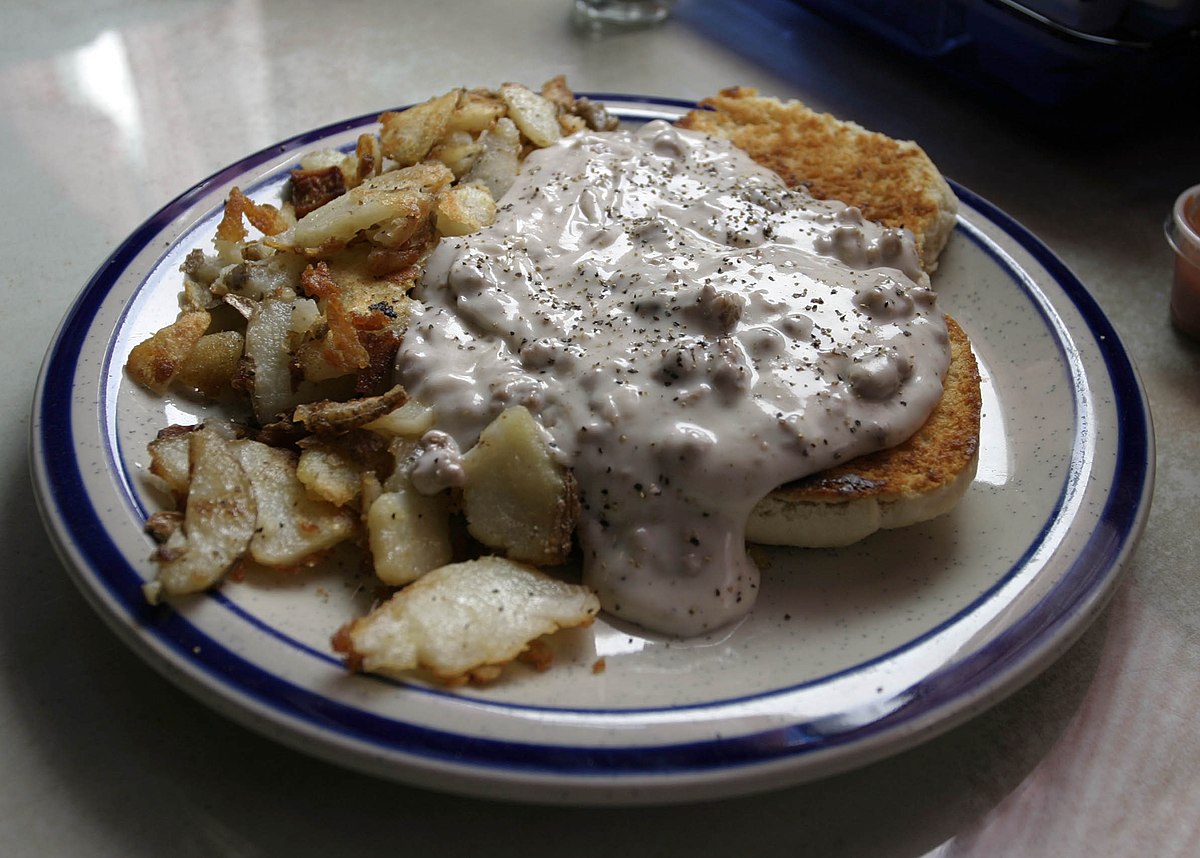 Biscuits and Gravy: A Classic American Breakfast Delight
