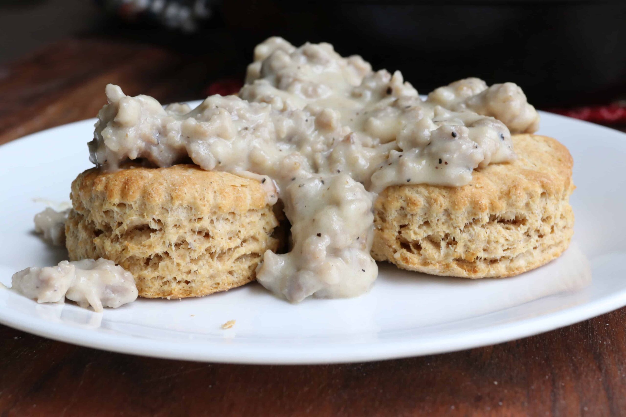 Biscuits and Gravy: A Classic American Breakfast Delight