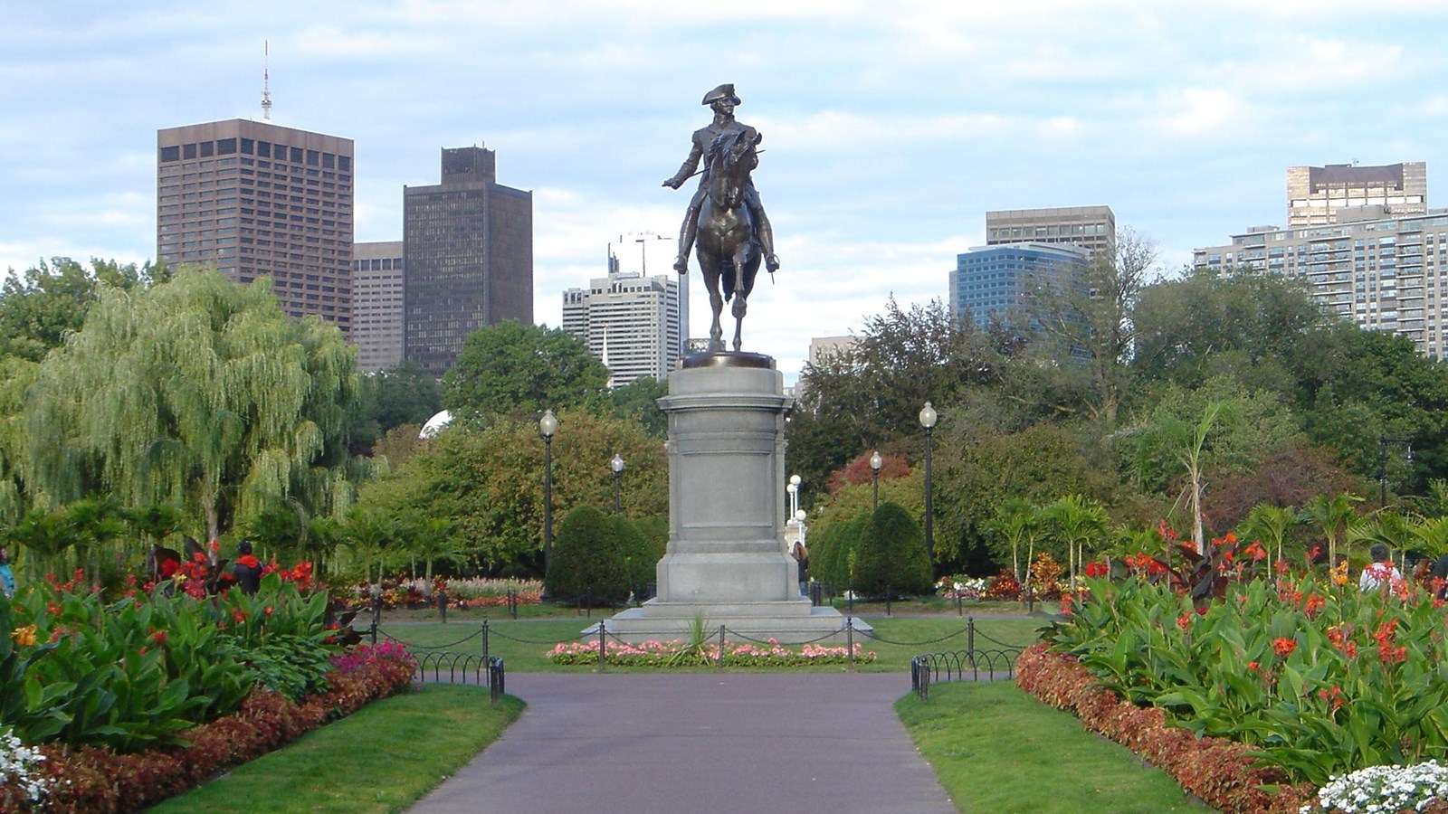 Boston Vibes Uncovered: Your Ultimate City Adventure Guide