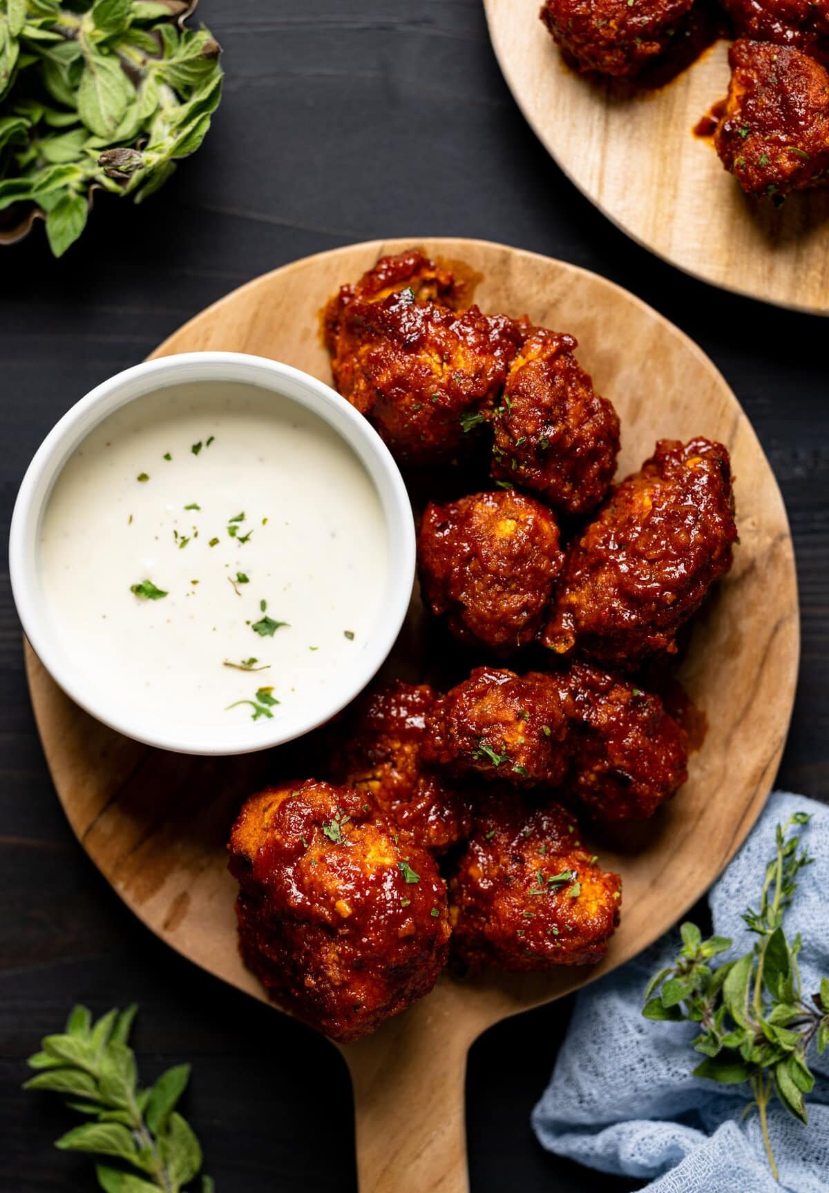 Buffalo Cauliflower: A Perfectly Crispy and Flavorful Plant-Based Delight