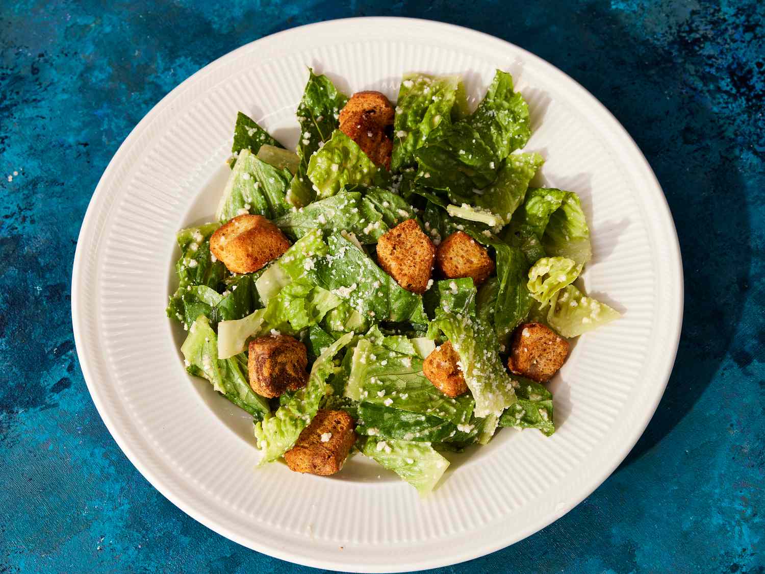 Caesar Salad: The Ultimate Guide to America’s Beloved Dish