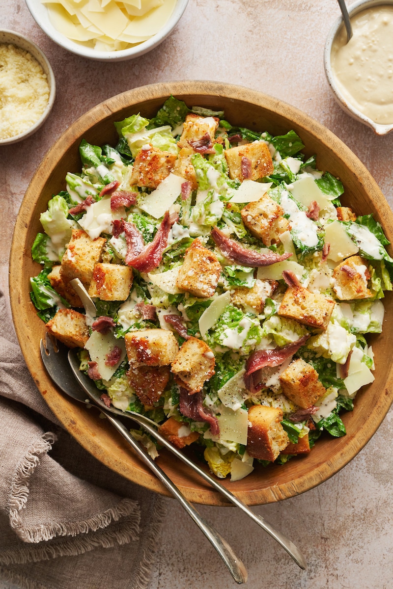 Caesar Salad: The Ultimate Guide to America’s Beloved Dish
