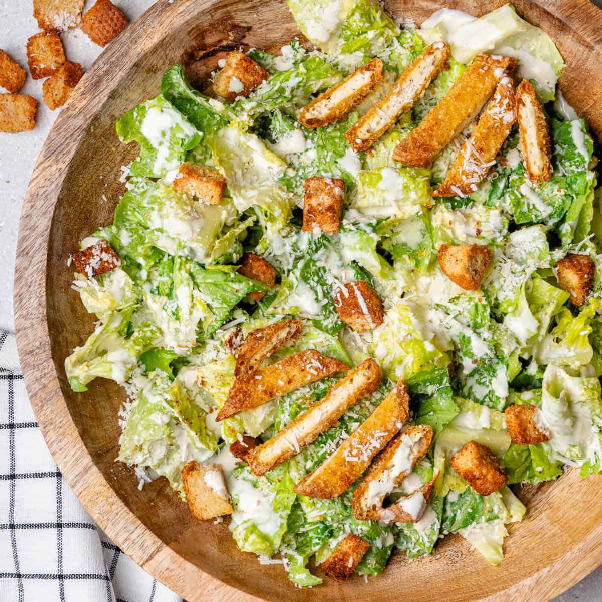 Caesar Salad: The Ultimate Guide to America’s Beloved Dish