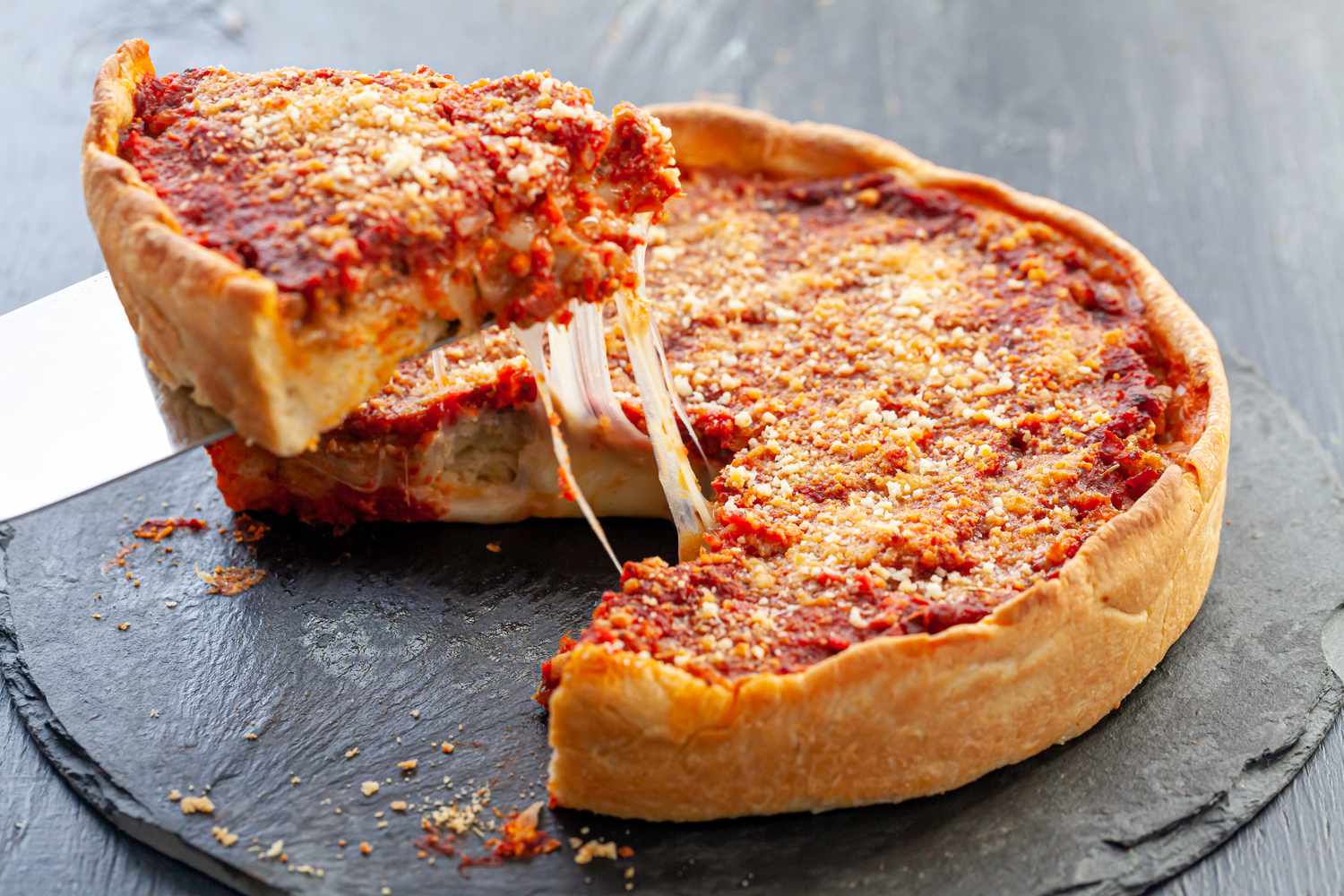 Chicago-Style Deep Dish Pizza: The Ultimate Guide to This Iconic American Dish