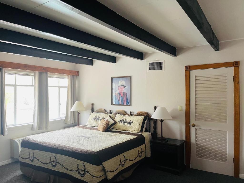 Discover Apache Motel: Your Ultimate Moab Stay