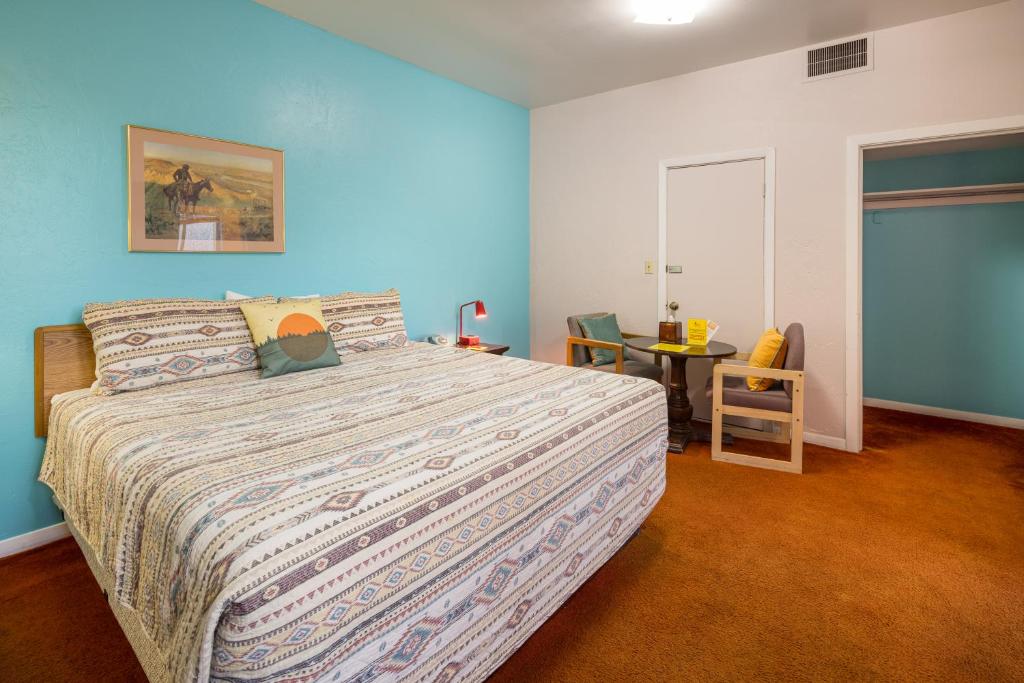 Discover Apache Motel: Your Ultimate Moab Stay