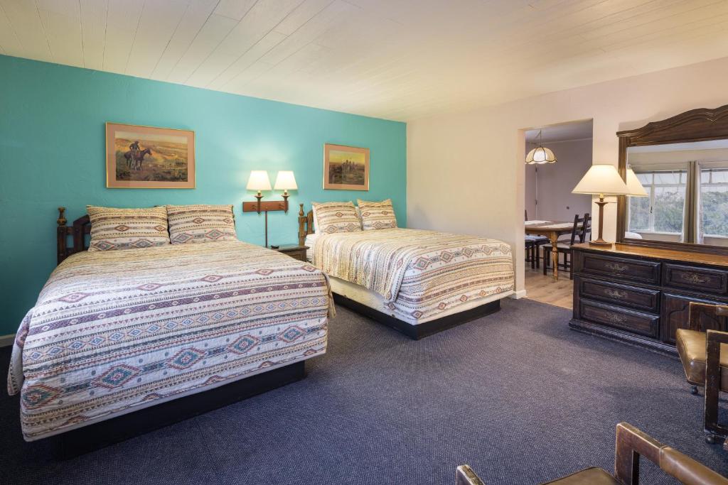 Discover Apache Motel: Your Ultimate Moab Stay