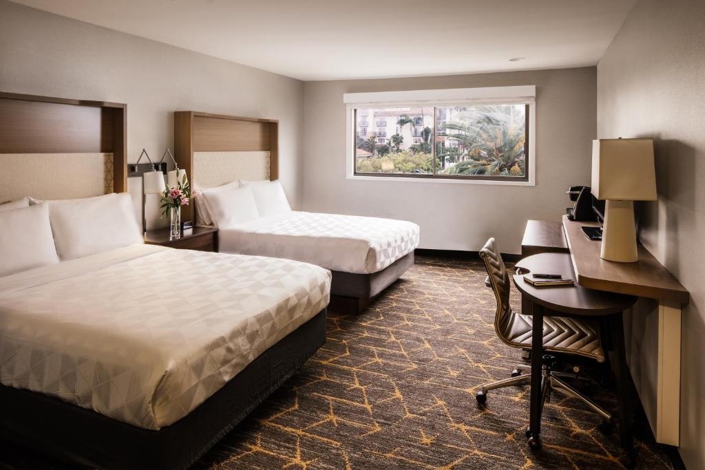 Discover Comfort and Convenience at Holiday Inn Santa Ana-Orange County Airport by IHG