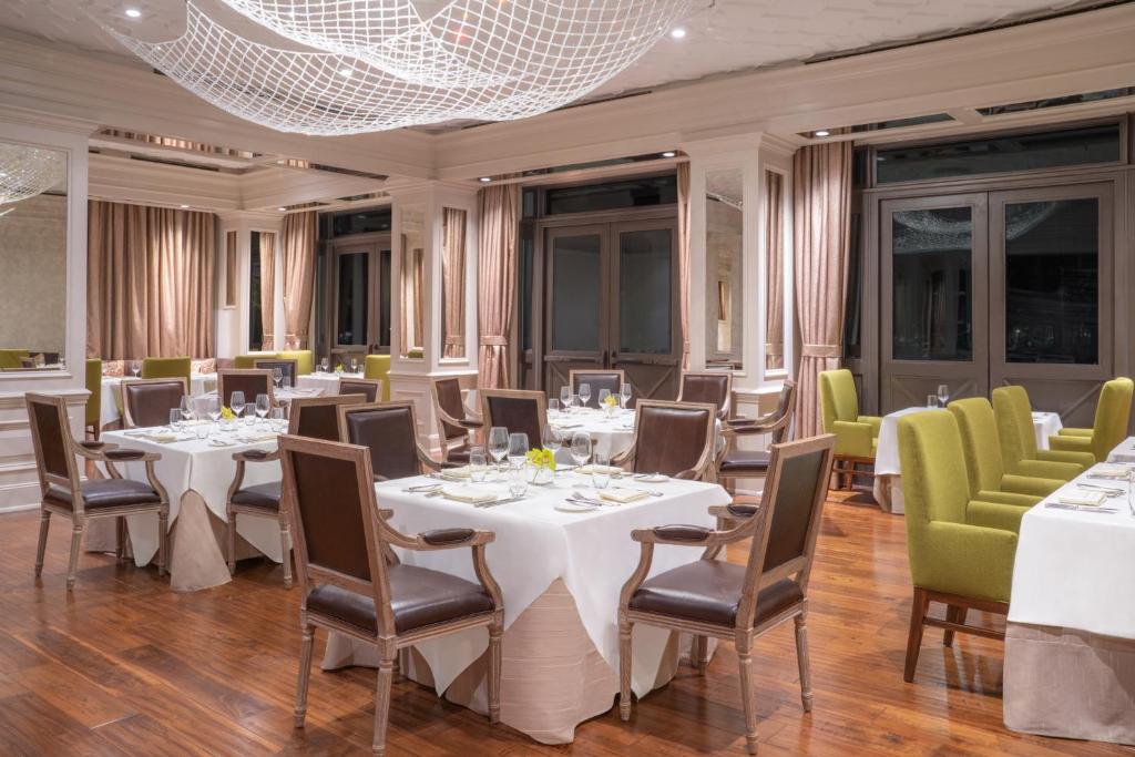 Discover Luxury at Hotel Bennett Charleston: Your Ultimate Southern Escape