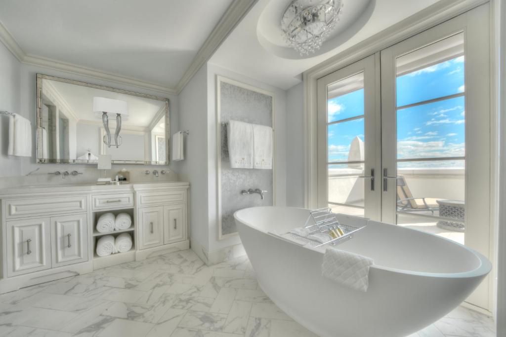 Discover Luxury at Hotel Bennett Charleston: Your Ultimate Southern Escape