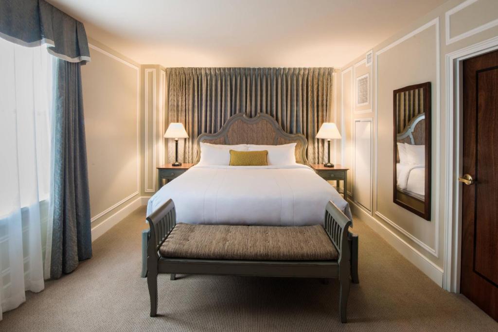 Discover Marriott Syracuse Downtown: The Perfect Stay at The Monroe Hotels