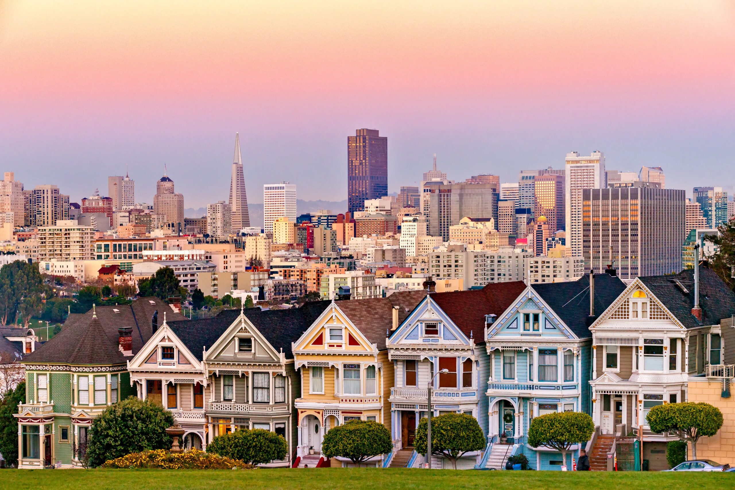 Discover San Francisco: The Ultimate Guide to the City by The Monroe Hotels