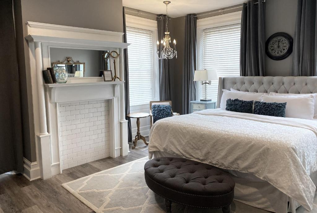 Discover the Best of Comfort and Luxury at Hotel Laurance: Your Ultimate Stay Awaits