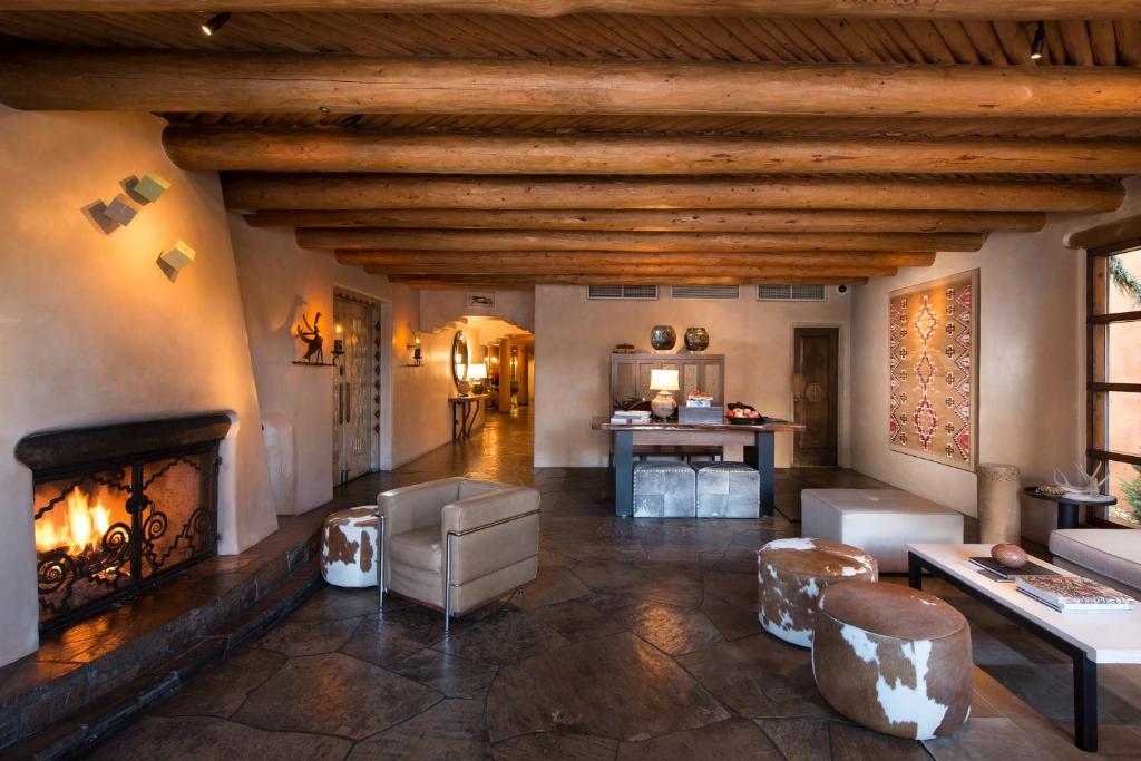 Discover the Charm and Luxury of Rosewood Inn of the Anasazi: A Hidden Gem in Santa Fe