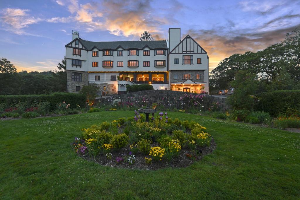 Discover the Charm of Benbow Historic Inn: Your Ultimate Getaway Destination