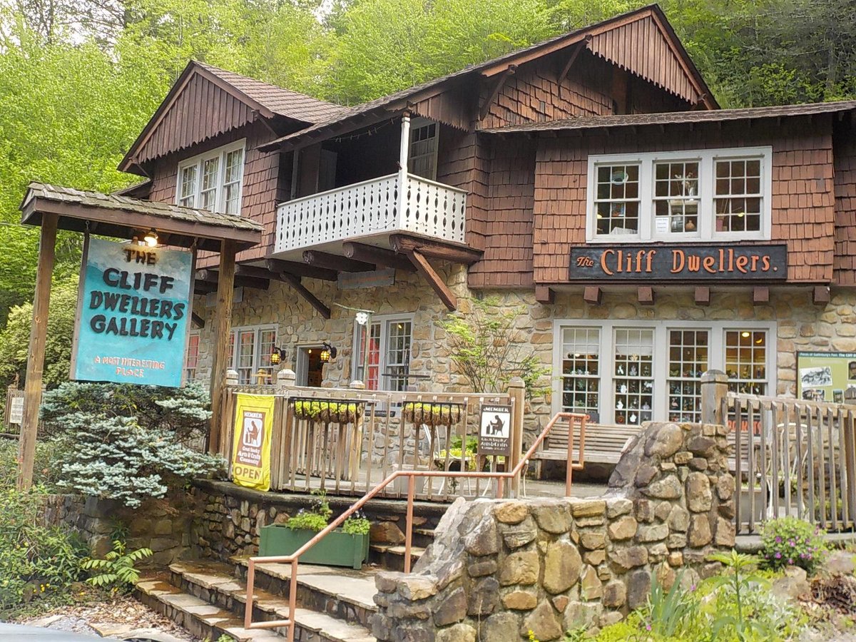 Discover the Comfort and Convenience of Fairfield Inn &#038; Suites by Marriott Gatlinburg Downtown