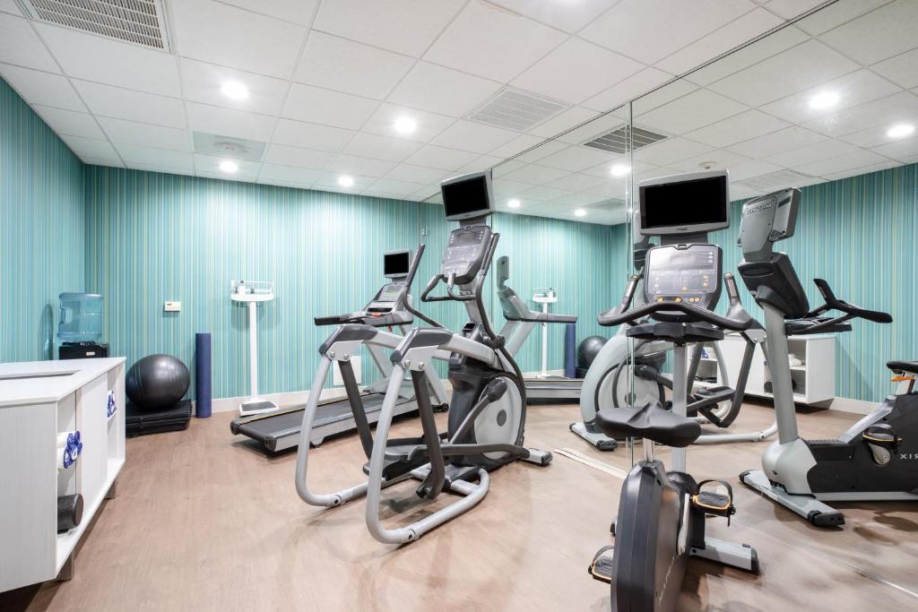 Discover the Comfort and Convenience of the Holiday Inn Express &#038; Suites Yosemite Park Area by IHG