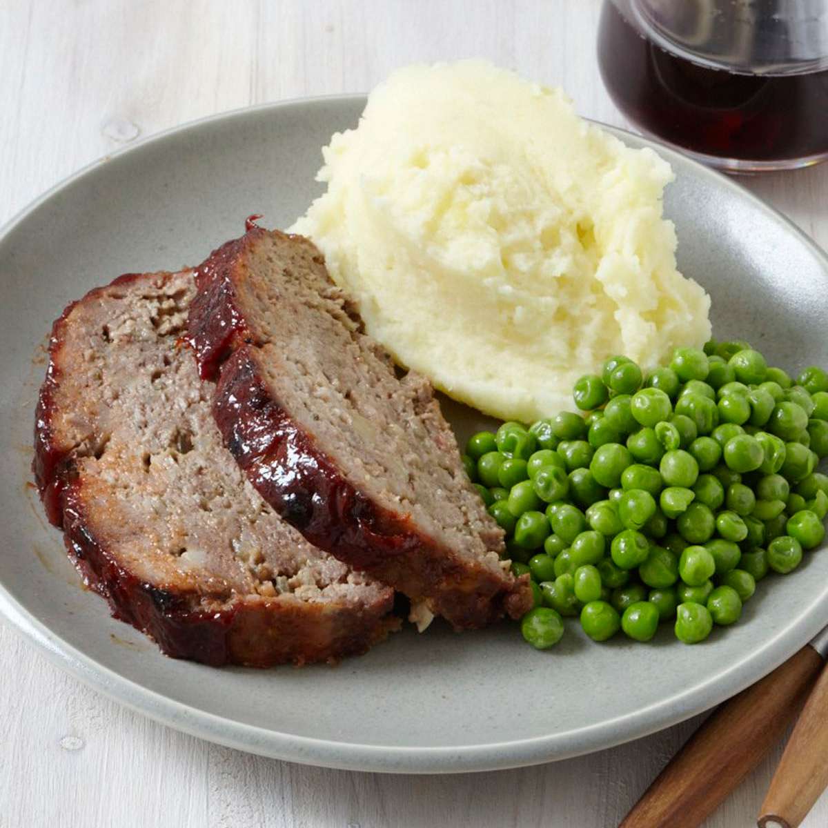 Discover the Flavorful World of Meatloaf: A Classic American Delight