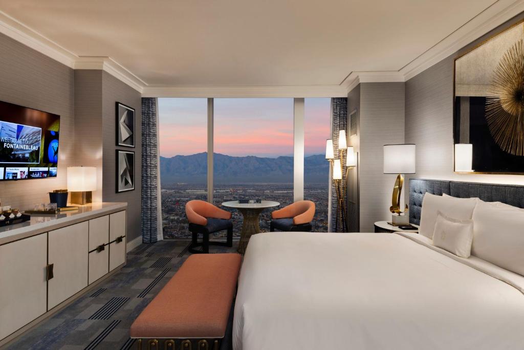 Discover the Iconic Fontainebleau Las Vegas: Your Ultimate Guide to Las Vegas Luxury