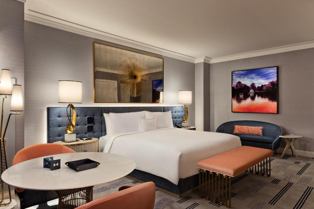 Discover the Iconic Fontainebleau Las Vegas: Your Ultimate Guide to Las Vegas Luxury