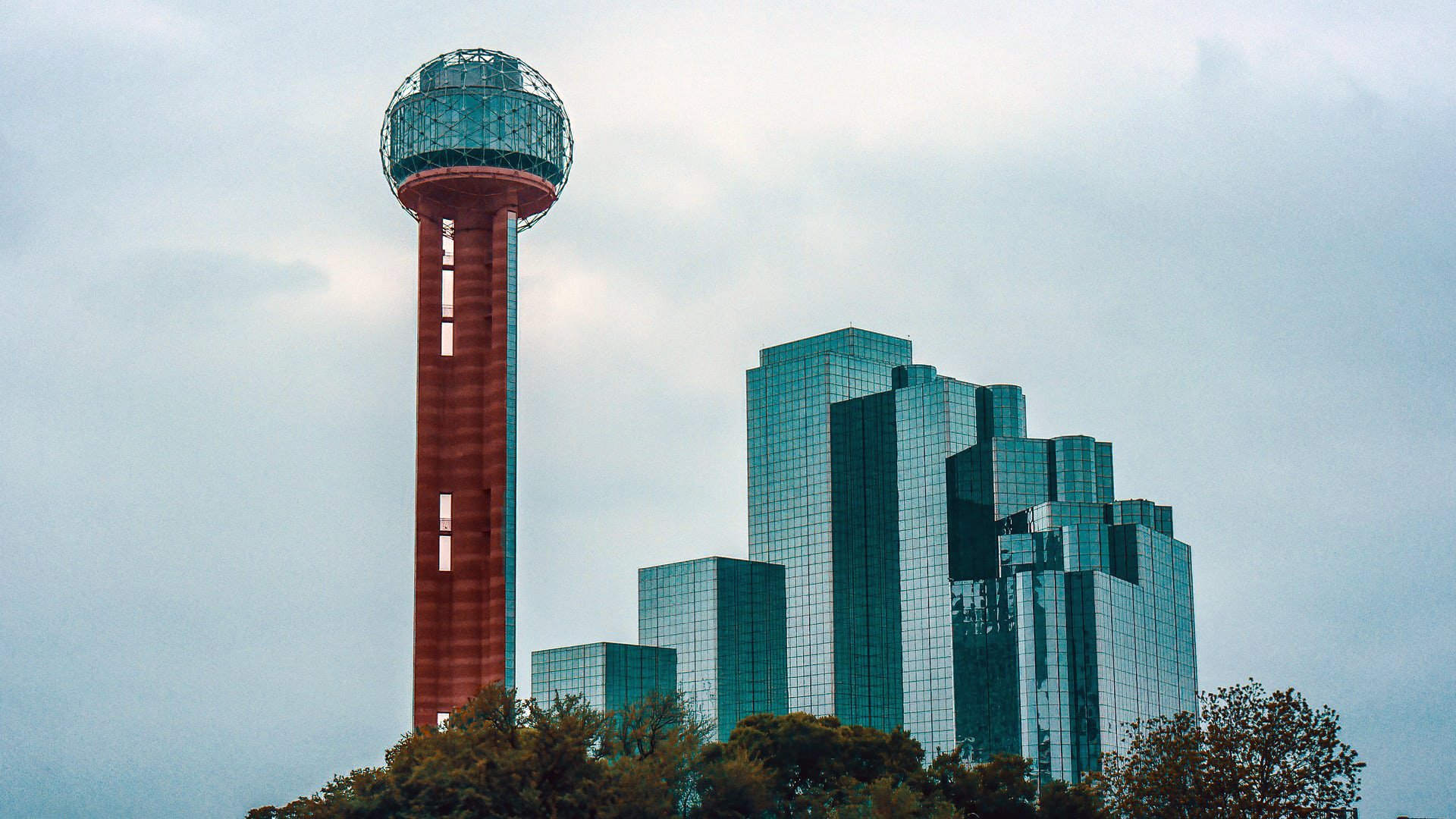 Discover the Iconic Reunion Tower: A Must-Visit Landmark in Dallas