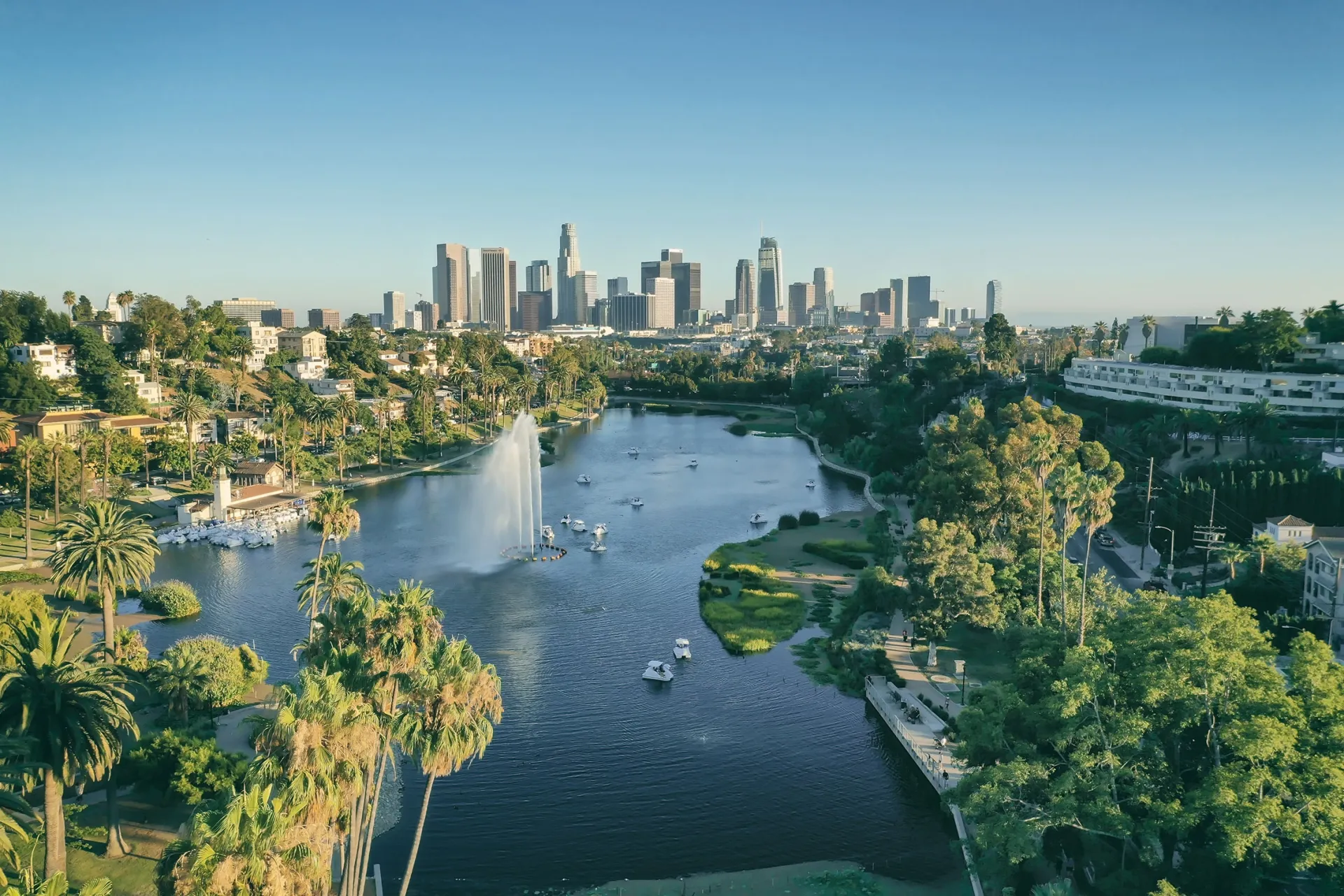 Discover the Magic of Los Angeles: The Ultimate Guide with The Monroe Hotels