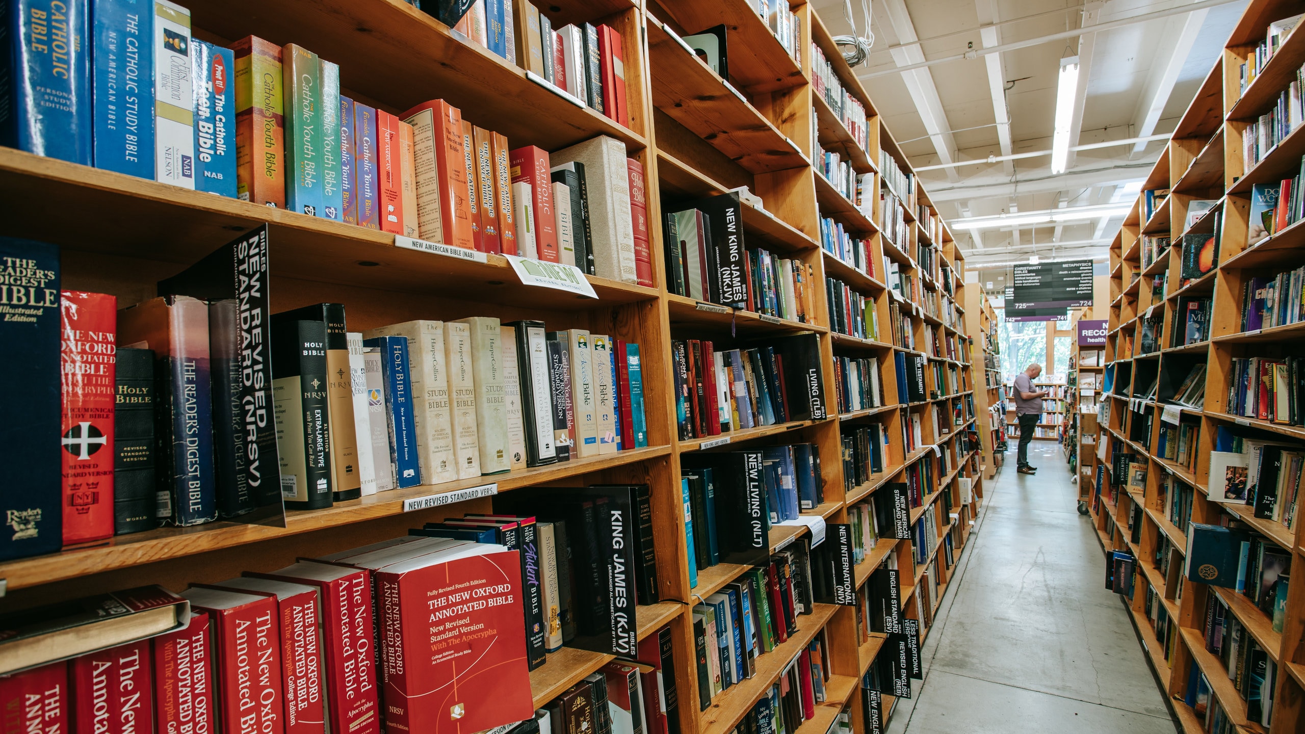 Discover the Magic of Powell’s City of Books: A Book Lover&#8217;s Paradise