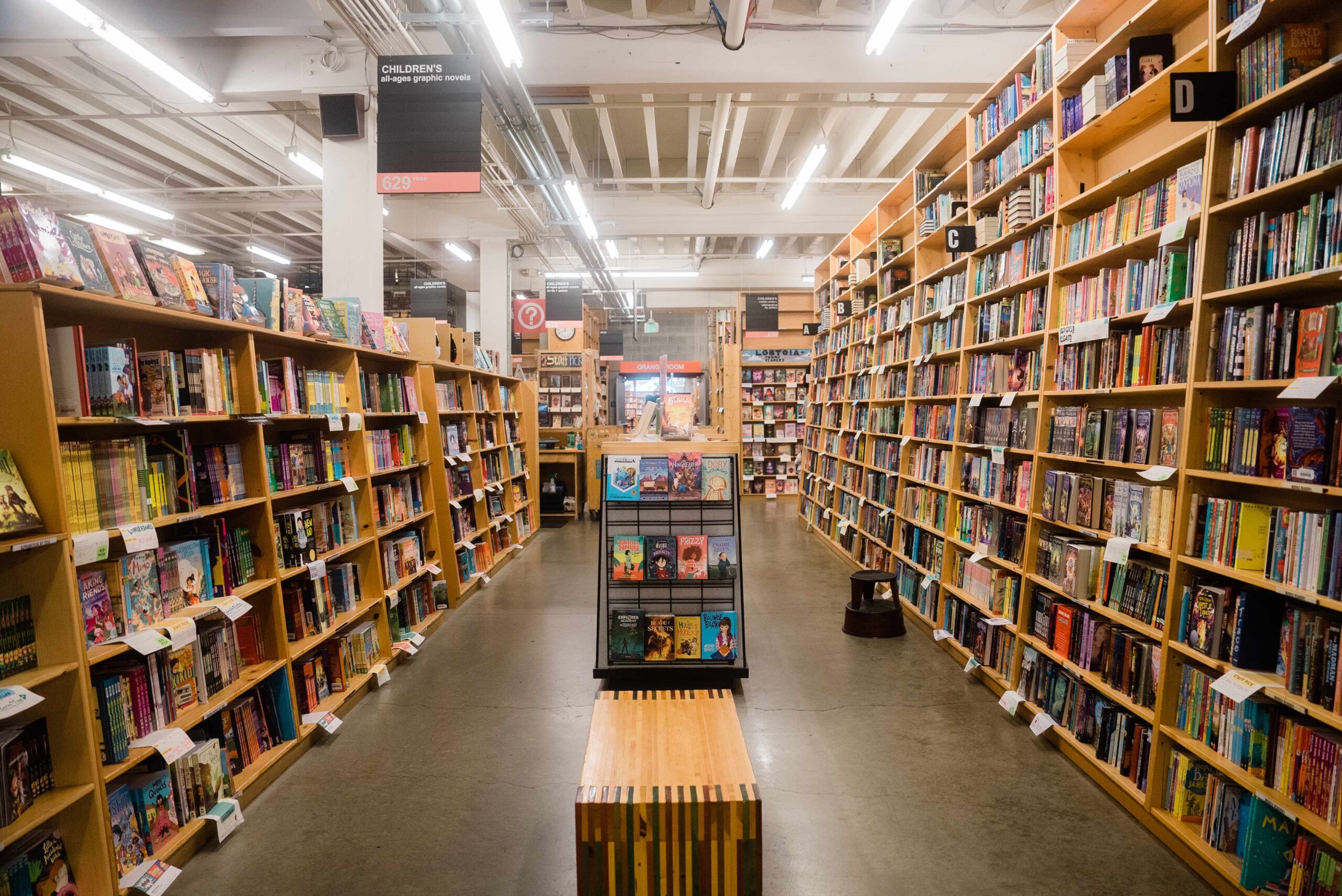 Discover the Magic of Powell’s City of Books: A Book Lover&#8217;s Paradise