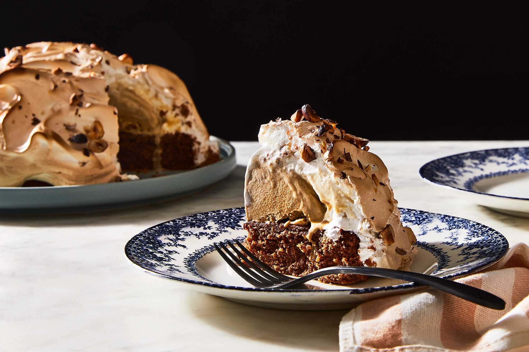 Discover the Timeless Delights of Baked Alaska – A Sweet and Fiery American Classic