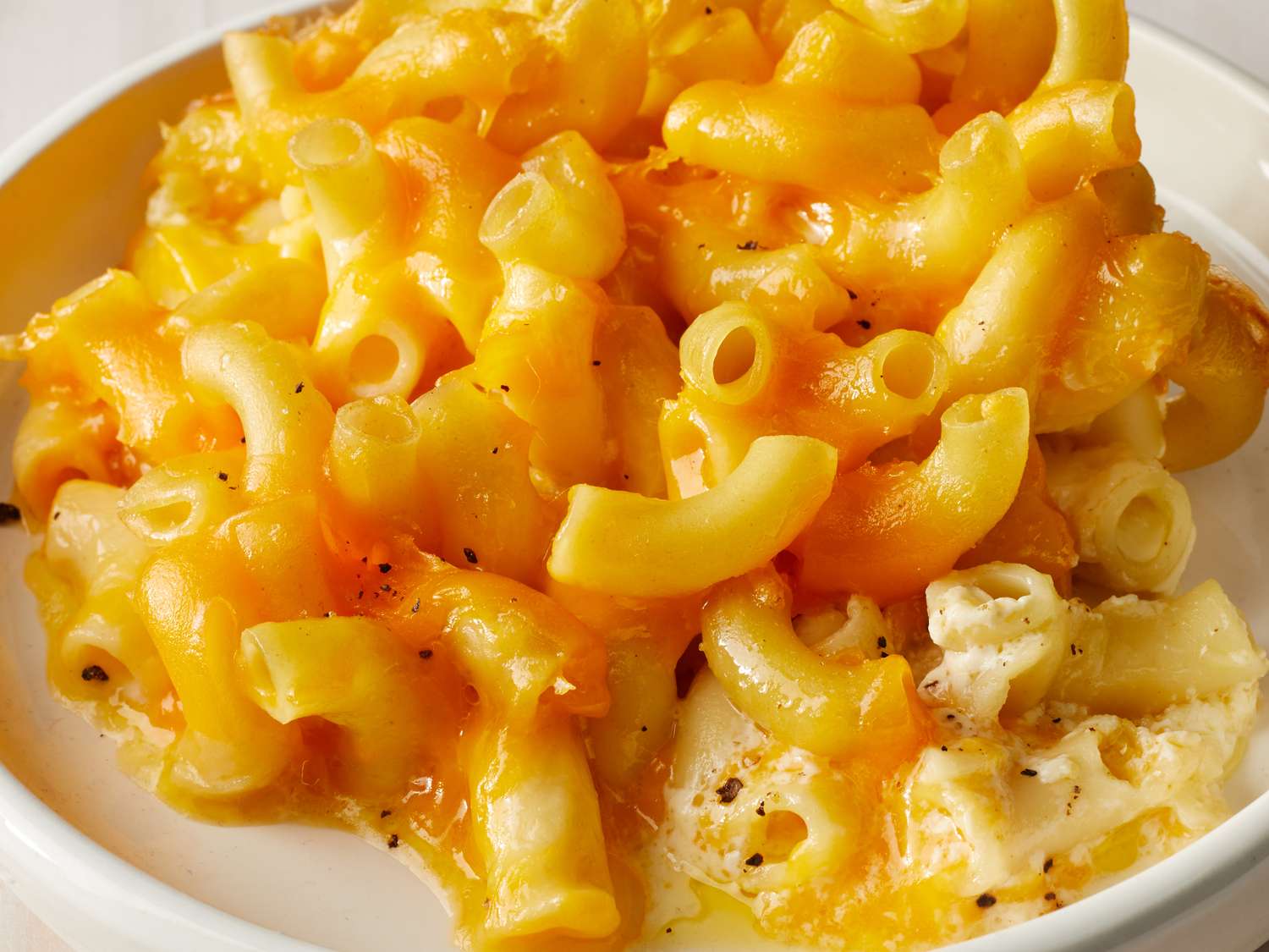 Discover the Ultimate Comfort Food: Baked Macaroni and Cheese – A Must-Try Dish at The Monroe Hotels