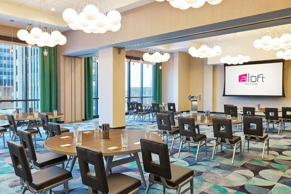 Discover the Ultimate Stay at Aloft South Bend with The Monroe Hotels