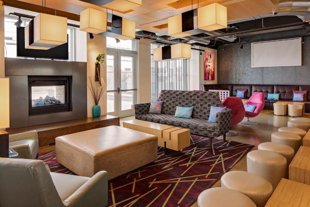 Discover the Ultimate Stay at Aloft Tucson University: The Perfect Blend of Comfort and Convenience
