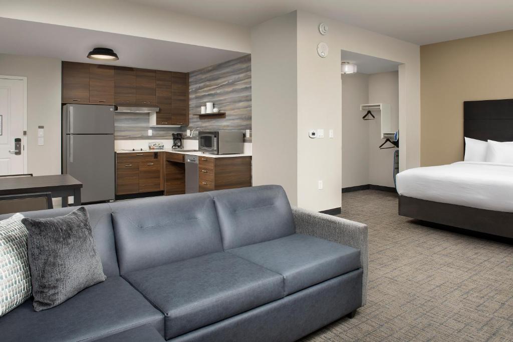 Discover the Ultimate Stay at Residence Inn Doral Mall Area: A Hidden Gem for Travelers
