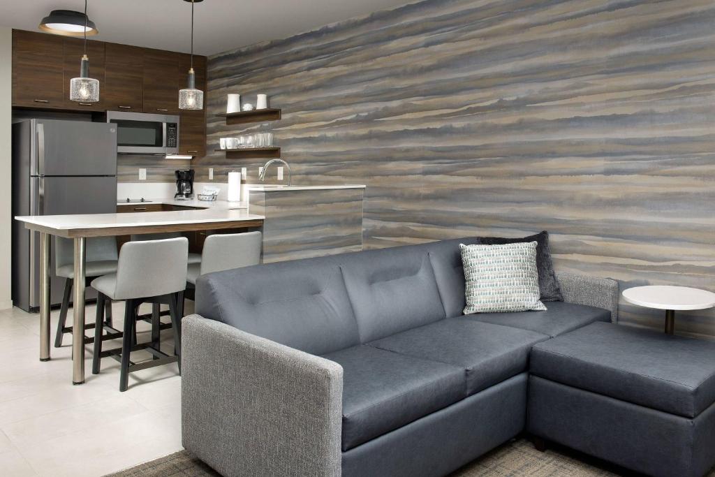 Discover the Ultimate Stay at Residence Inn Doral Mall Area: A Hidden Gem for Travelers