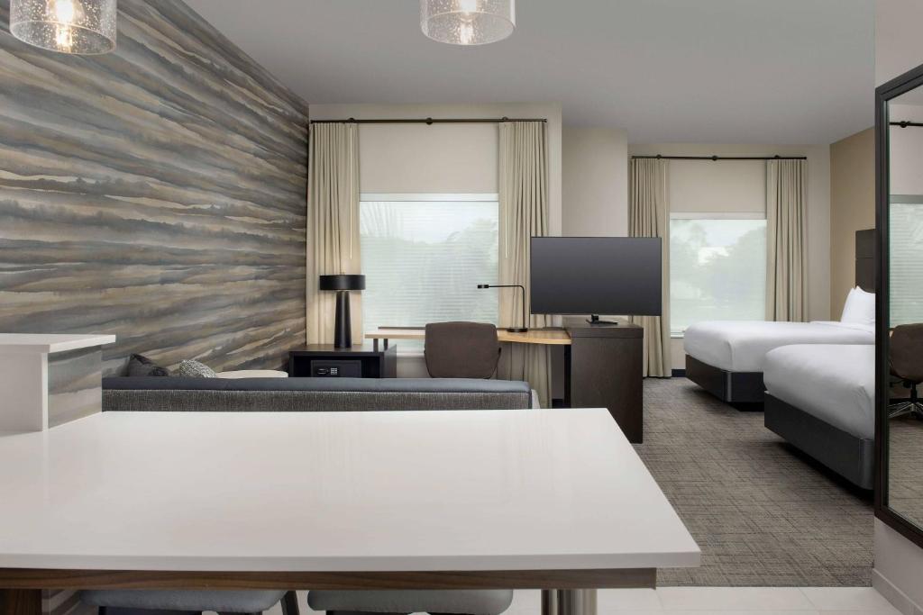 Discover the Ultimate Stay at Residence Inn Doral Mall Area: A Hidden Gem for Travelers