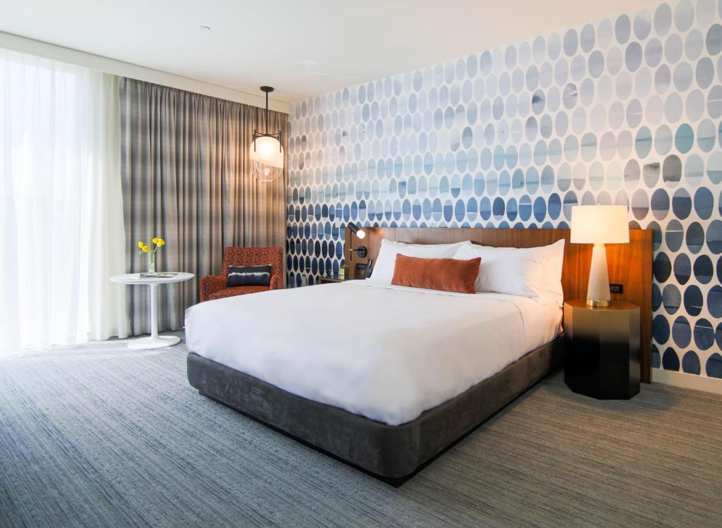 Discover the Ultimate Stay at The Ameswell Hotel with The Monroe Hotels